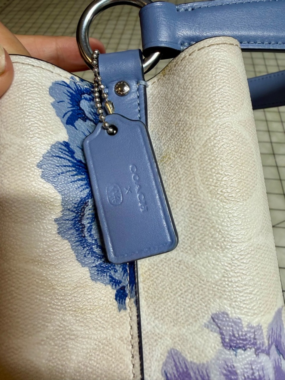 Coach White Floral Shoulder Bag with Blue Handle - Picture 2 of 9